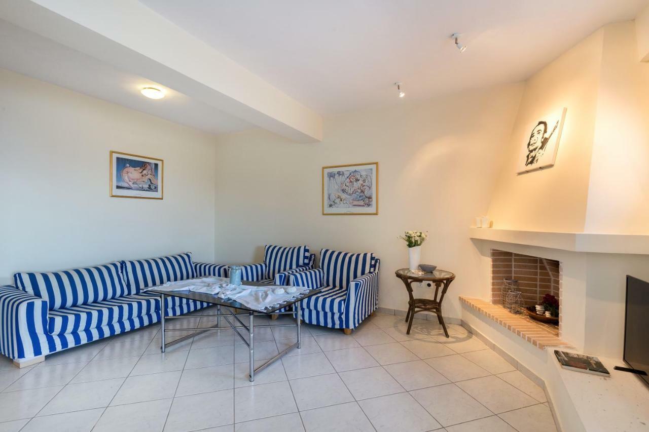 Kissakas Villas Λεωνίδιο Εξωτερικό φωτογραφία